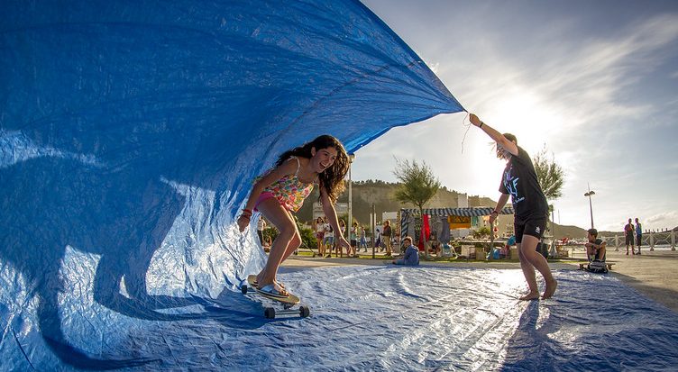 ¡Organiza un Viaje Escolar Seguro y Educativo a Family Surfers!