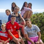 ¡Organiza un Viaje Escolar Seguro y Educativo a Family Surfers!