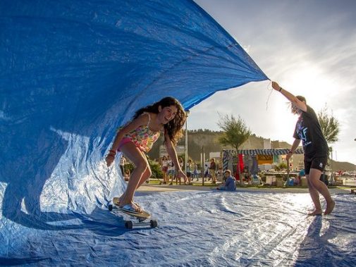¡Organiza un Viaje Escolar Seguro y Educativo a Family Surfers!